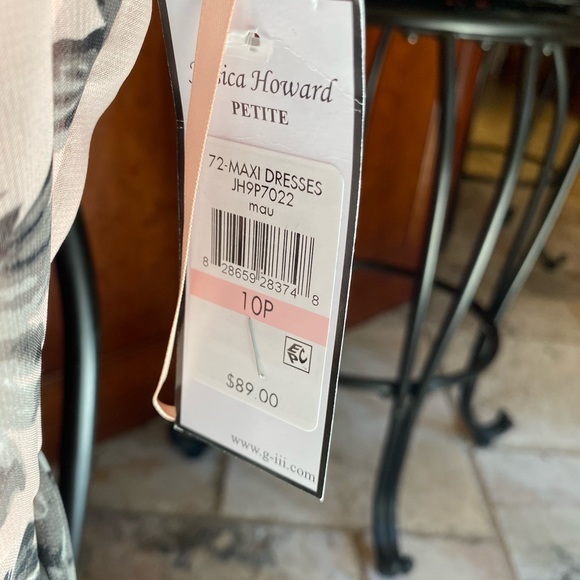 Sleeveless Dress by Jessica Howard - Picture 3 of 3